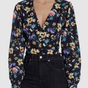 Floral V-Neck Long Sleeve Top